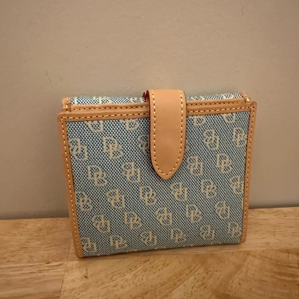 Dooney & Bourke Blue and Tan Signature Wallet - Picture 11 of 11